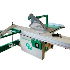 Scie format occasion, machine à bois professionnelle Damatomacchine, idéale pour découpes précises.