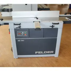 Raboteuse Felder AD 741, machine à bois professionnelle pour un travail de précision.