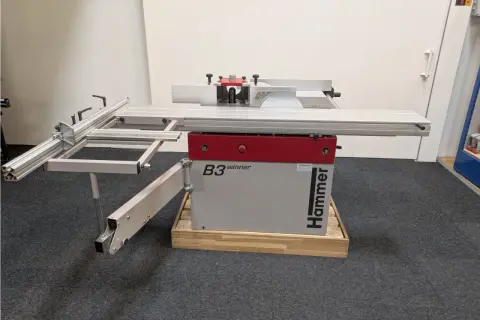 Machine à bois Hammer B3 winner, prête pour des projets de menuiserie.