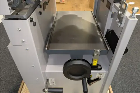 Détail d'une dégauchisseuse Hammer A3 31. Le prix de cet outil professionnel est compétitif.