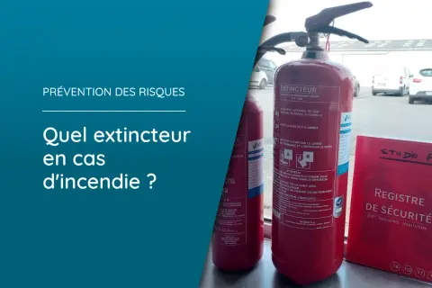 Deux extincteurs rouges sont visibles, avec des instructions d'utilisation.