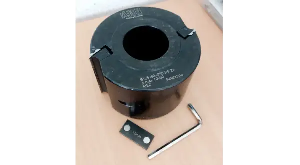 Outillage toupie occasion : fraise AKE Ø125x80xØ50 HS Z2, avec clé Allen et cale 1.0mm.