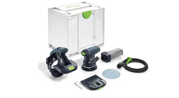 Ensemble d'outils Festool avec ponceuse ETS 125 REQ, système d'aspiration, câble et coffret de rangement.