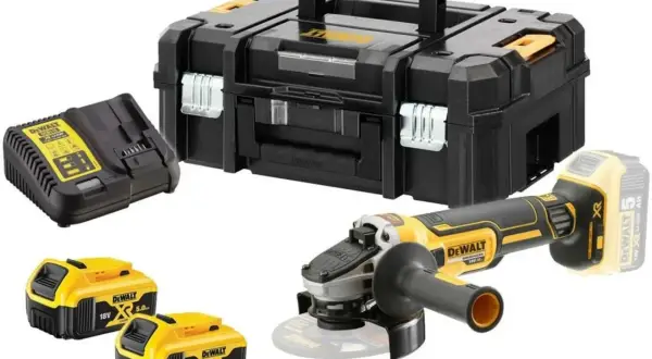Coffret de rangement, meuleuse d'angle, chargeur et deux batteries 18V 5.0Ah de marque Dewalt.