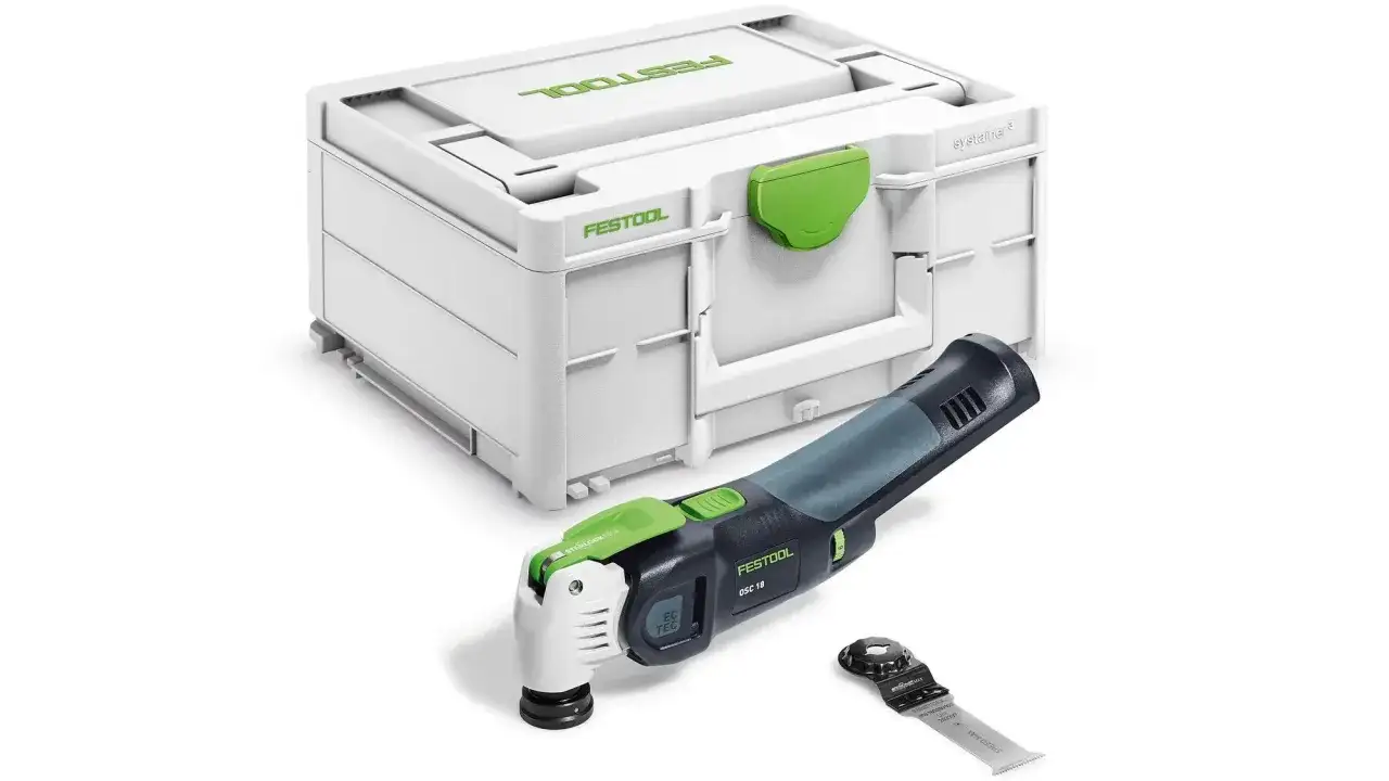 Outil oscillant Festool OSC 18 avec son coffret Systainer³ et une lame. Un outil polyvalent pour tous vos projets.