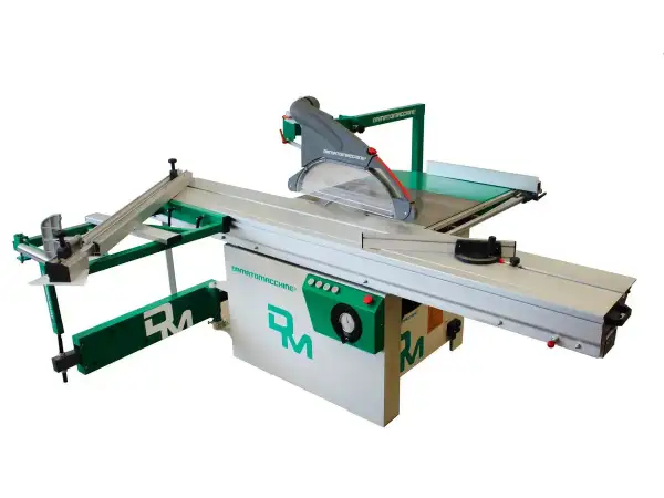 Scie format occasion, machine à bois professionnelle Damatomacchine, idéale pour découpes précises.